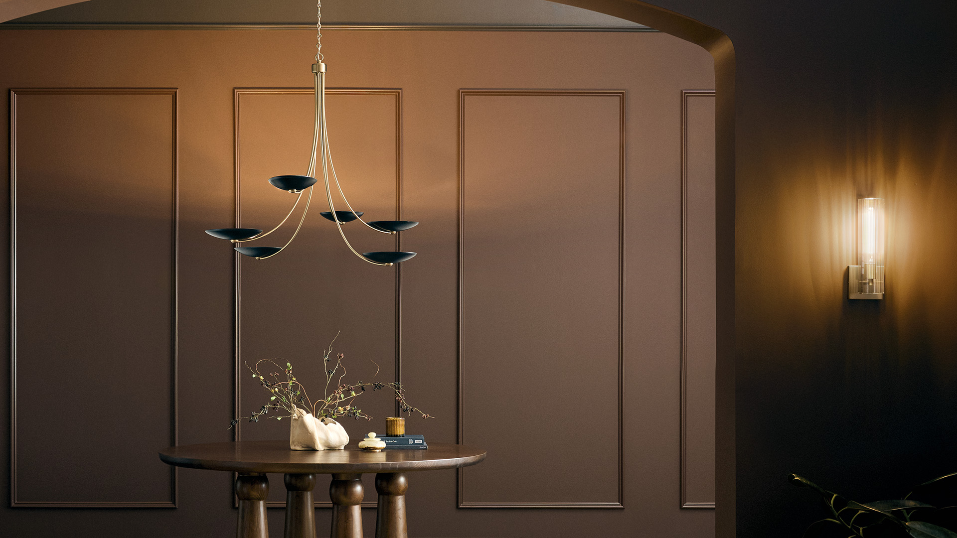 Grand entryway with Palmela chandelier
